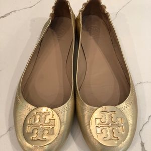 Tory Burch....Gold w/gold Logo Reva Flats...8